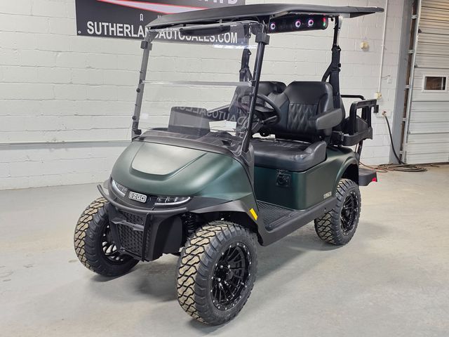 2026 E-Z-GO RXV 4 Summit XTL Elite Lithium — photo 2