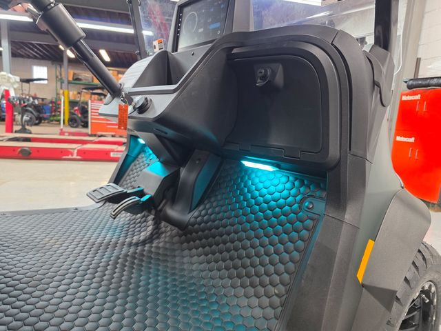 2026 E-Z-GO RXV 4 Summit XTL Elite Lithium — photo 30