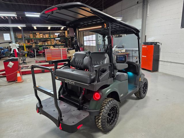 2026 E-Z-GO RXV 4 Summit XTL Elite Lithium — photo 6