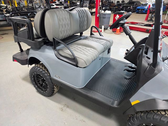 2026 E-Z-GO RXV 4 Summit XT Elite Lithium — photo 29