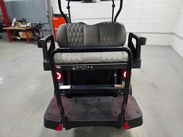 2026 E-Z-GO RXV 4 Summit XT Elite Lithium — photo 36