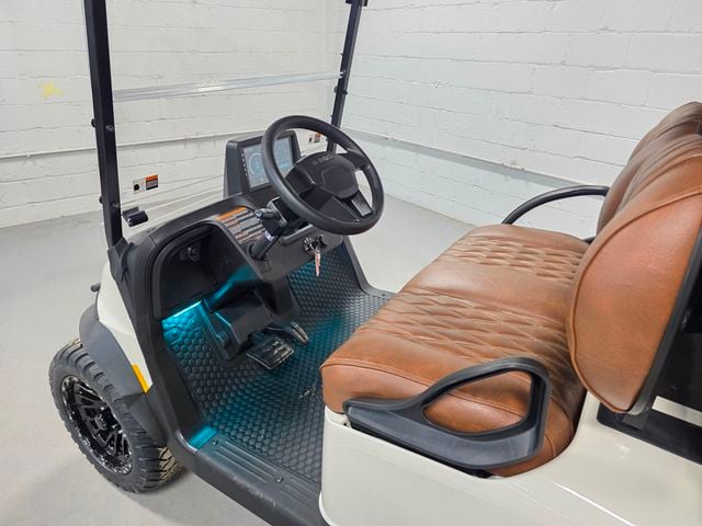 2026 E-Z-GO RXV 4 Summit XT Elite Lithium — photo 11
