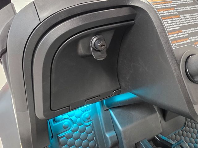 2026 E-Z-GO RXV 4 Summit XT Elite Lithium — photo 14