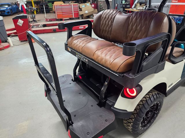 2026 E-Z-GO RXV 4 Summit XT Elite Lithium — photo 33