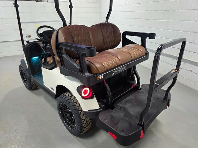 2026 E-Z-GO RXV 4 Summit XT Elite Lithium — photo 35