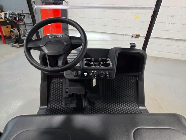 2026 E-Z-GO RXV 4 Summit X Elite Lithium — photo 10