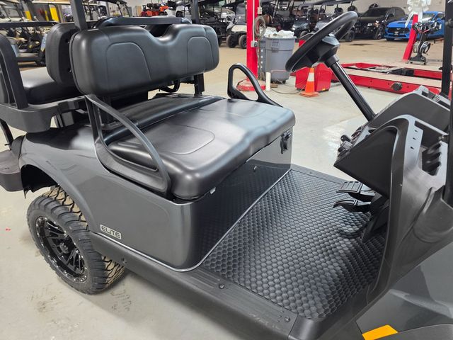2026 E-Z-GO RXV 4 Summit X Elite Lithium — photo 24