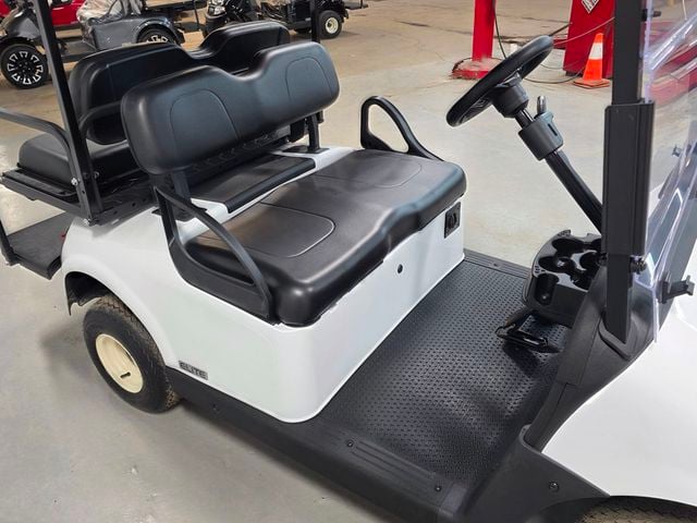 2020 E-Z-GO Freedom RXV Elite — photo 21