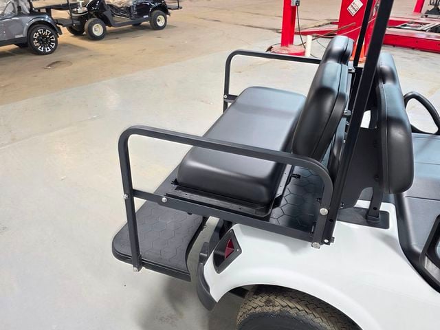 2020 E-Z-GO Freedom RXV Elite — photo 23