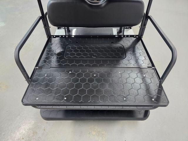 2020 E-Z-GO Freedom RXV Elite — photo 30