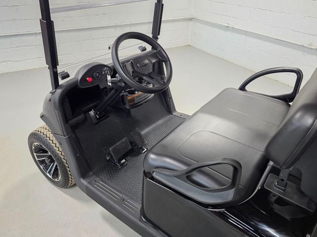 2020 E-Z-GO Freedom RXV Elite — photo 13