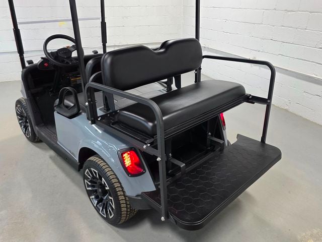 2020 E-Z-GO Freedom RXV Elite — photo 27