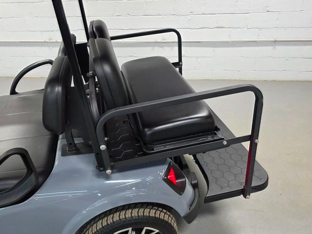 2020 E-Z-GO Freedom RXV Elite — photo 28