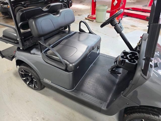 2020 E-Z-GO Freedom RXV Elite — photo 23