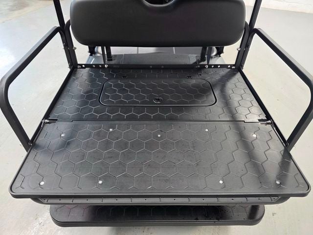 2020 E-Z-GO Freedom RXV Elite — photo 28