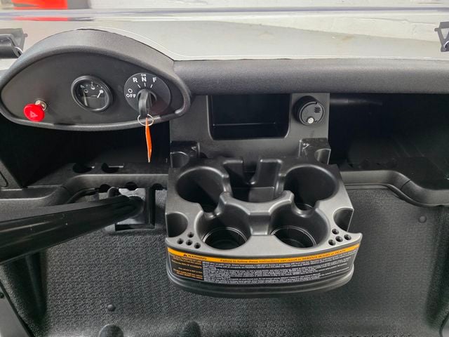 2020 E-Z-GO Freedom RXV Elite — photo 16
