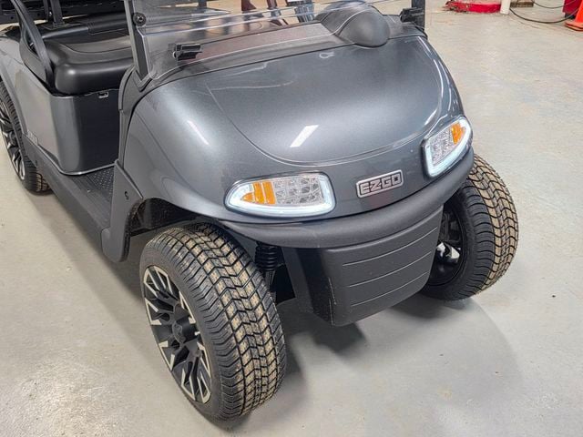 2020 E-Z-GO Freedom RXV Elite — photo 22