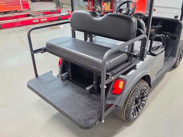 2020 E-Z-GO Freedom RXV Elite — photo 26
