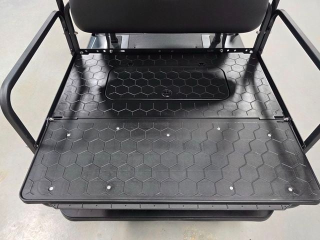 2020 E-Z-GO Freedom RXV Elite — photo 32