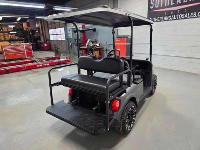 2020 E-Z-GO Freedom RXV Elite — photo 8