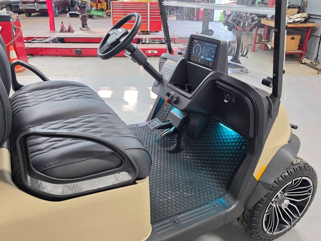 2026 E-Z-GO RXV 4 Summit XT Elite Lithium — photo 28