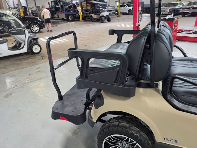2026 E-Z-GO RXV 4 Summit XT Elite Lithium — photo 31