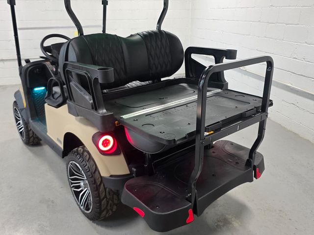 2026 E-Z-GO RXV 4 Summit XT Elite Lithium — photo 36