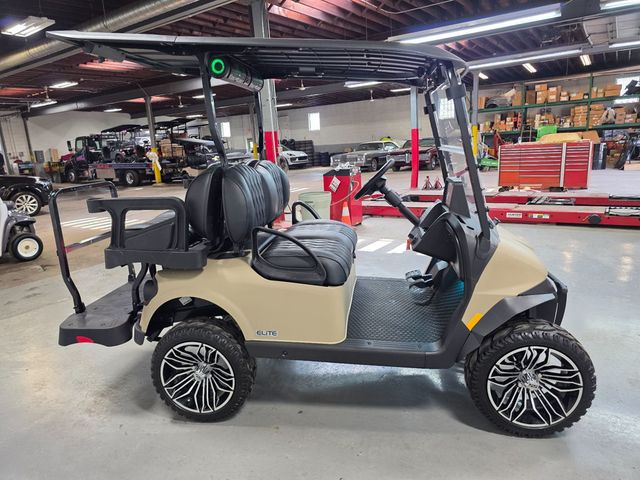 2026 E-Z-GO RXV 4 Summit XT Elite Lithium — photo 5