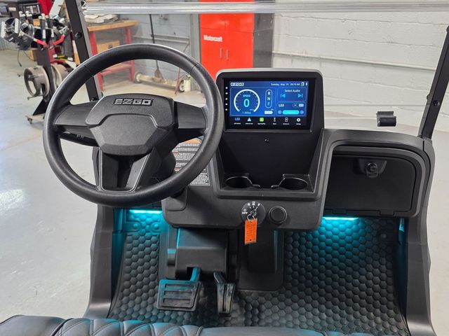 2026 E-Z-GO RXV 4 Summit XT Elite Lithium — photo 10