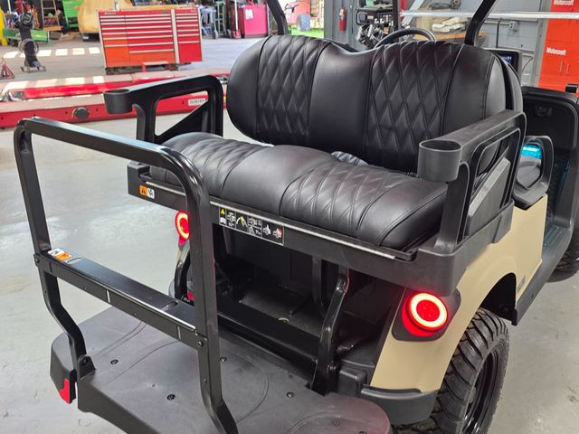 2026 E-Z-GO RXV 4 Summit XT Elite Lithium — photo 30