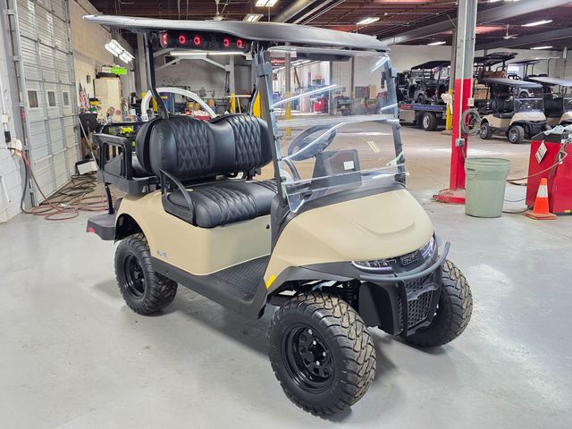 2026 E-Z-GO RXV 4 Summit XT Elite Lithium — photo 4