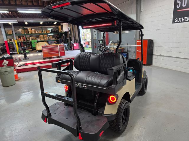 2026 E-Z-GO RXV 4 Summit XT Elite Lithium — photo 6