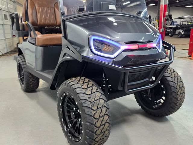 2027 E-Z-GO Express 4 Summit XTL 13.5-hp Gas — photo 24