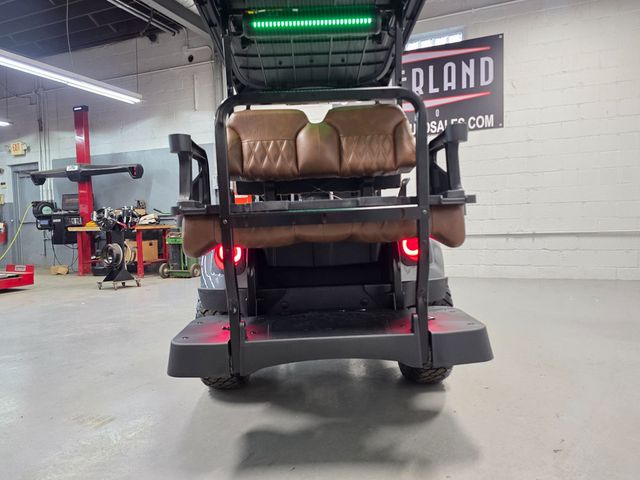 2027 E-Z-GO Express 4 Summit XTL 13.5-hp Gas — photo 28