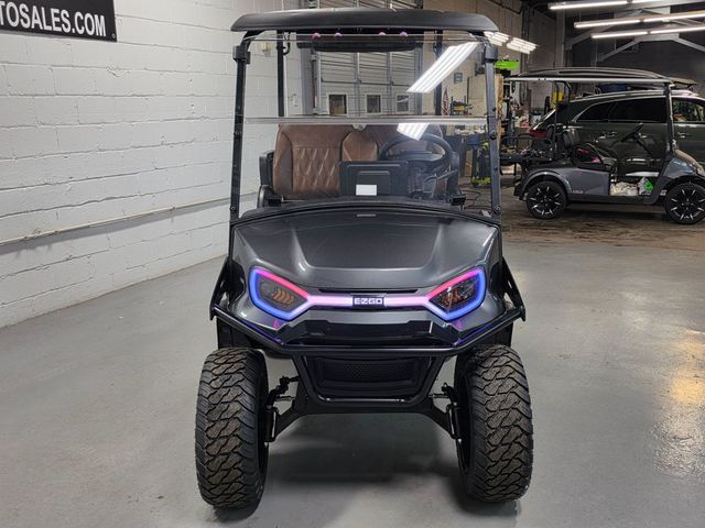 2027 E-Z-GO Express 4 Summit XTL 13.5-hp Gas — photo 3