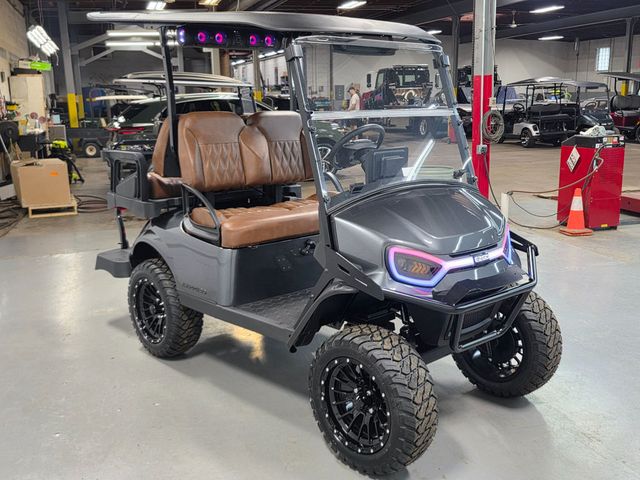 2027 E-Z-GO Express 4 Summit XTL 13.5-hp Gas — photo 4