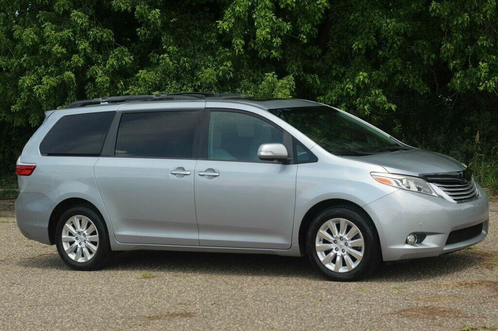 2015 Toyota Sienna Limited 7-Passenger