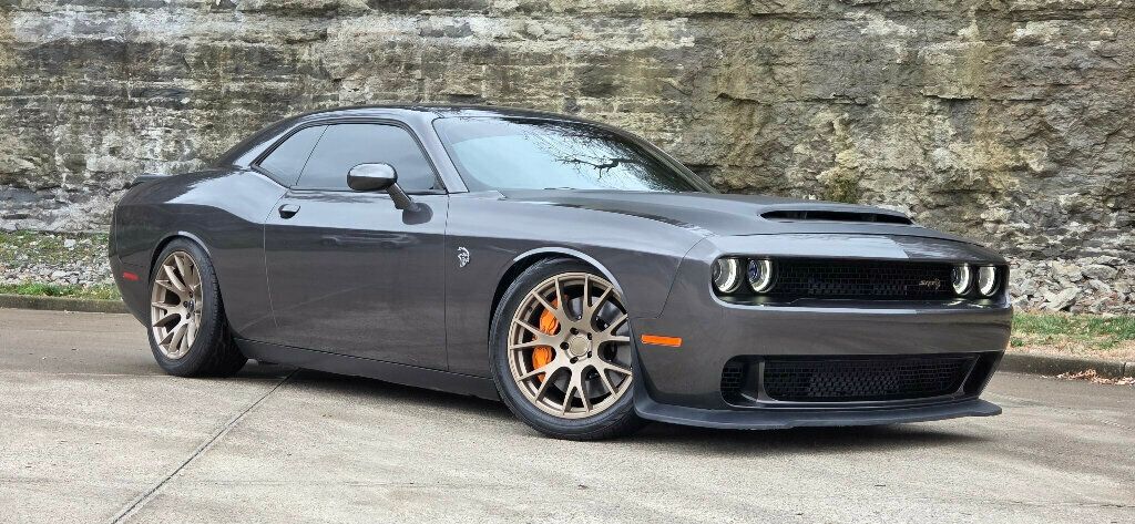 Dodge Challenger SRT Hellcat RWD