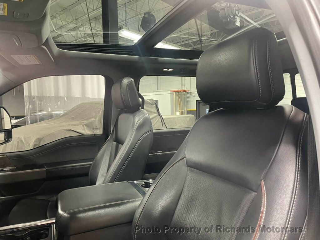 2023 Ford Super Duty F-250 SRW LARIAT 4WD Crew Cab 6.75' Box - Agate Black Metallic exterior view 14