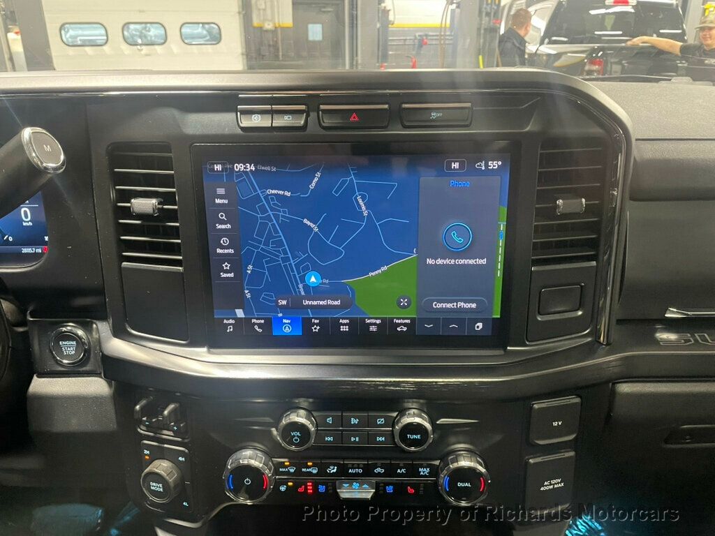 2023 Ford Super Duty F-250 SRW LARIAT 4WD Crew Cab 6.75' Box - Agate Black Metallic exterior view 18