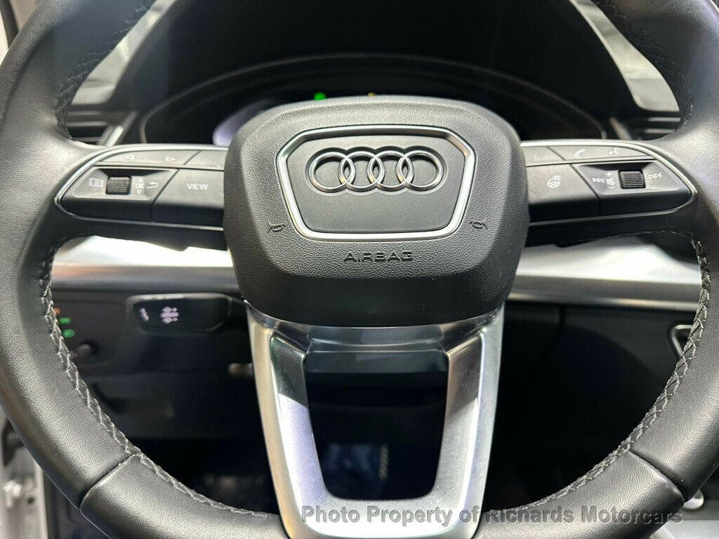 2023 Audi Q5 S line Premium Plus 45 TFSI quattro - Glacier White Metallic exterior view 14