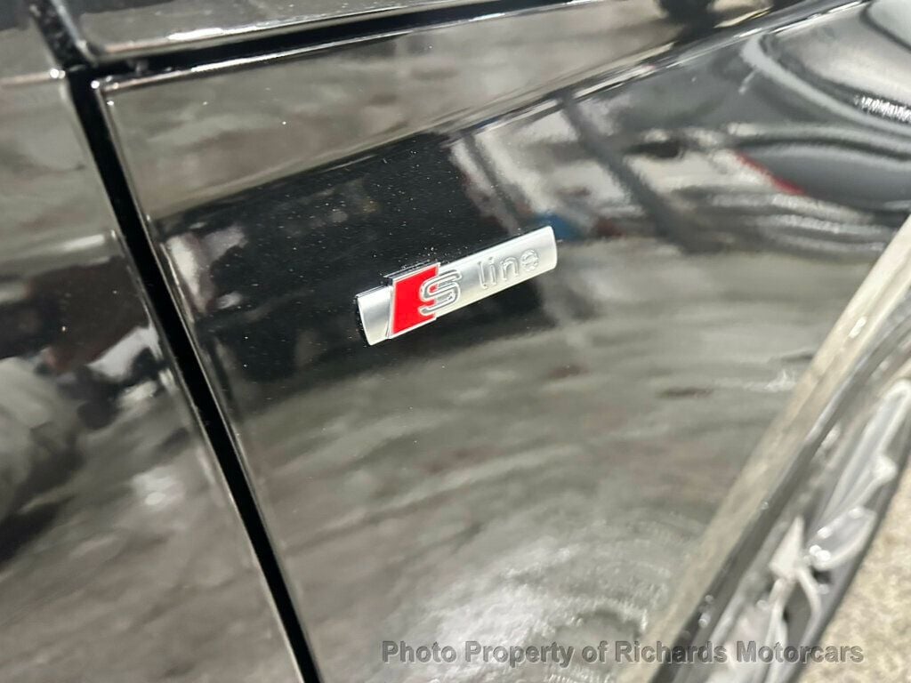 2023 Audi Q5 S line Premium Plus 45 TFSI quattro - Brilliant Black exterior view 10