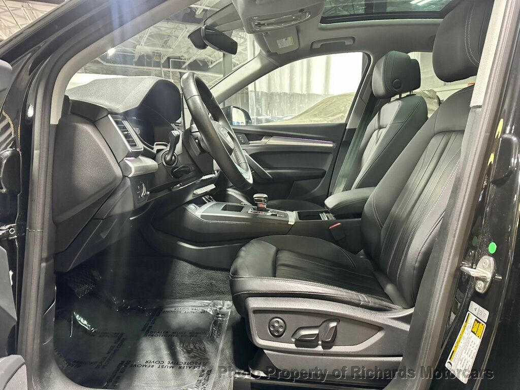 2023 Audi Q5 S line Premium Plus 45 TFSI quattro - Brilliant Black exterior view 12