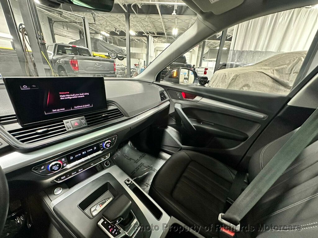 2023 Audi Q5 S line Premium Plus 45 TFSI quattro - Brilliant Black exterior view 13