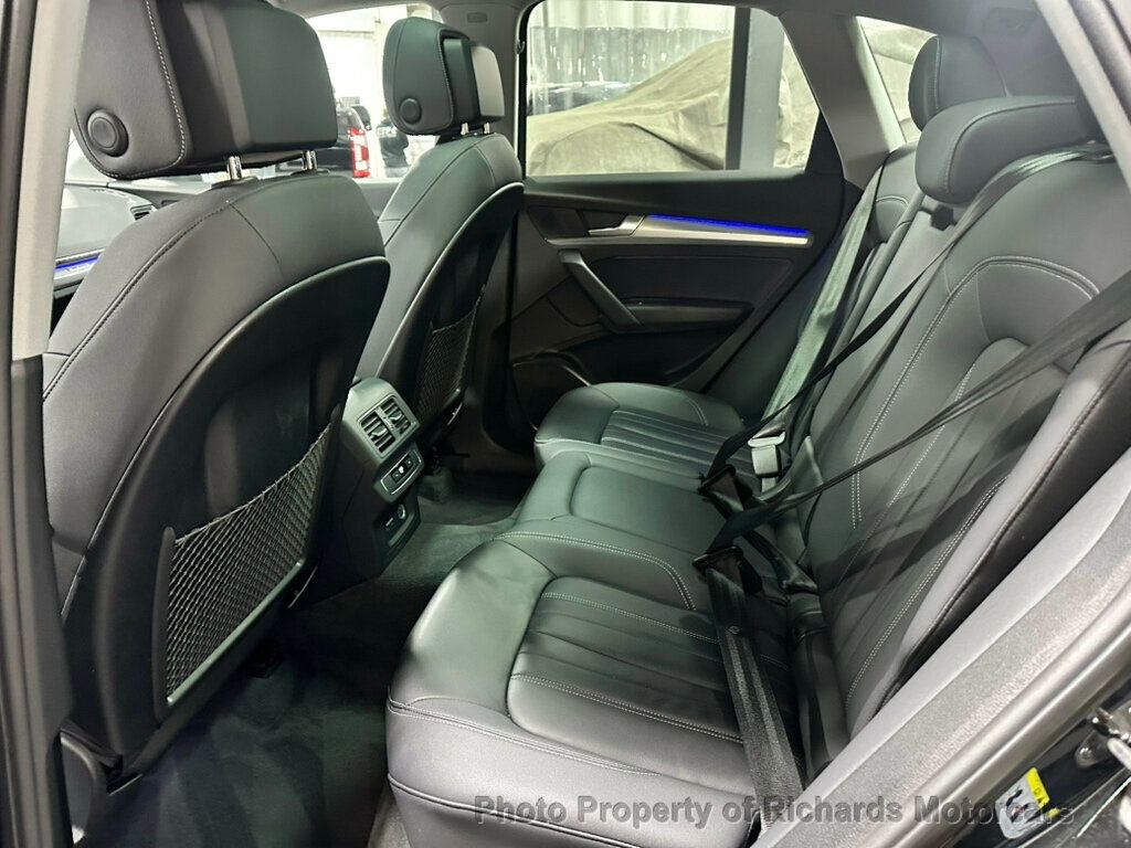 2023 Audi Q5 S line Premium Plus 45 TFSI quattro - Brilliant Black exterior view 16