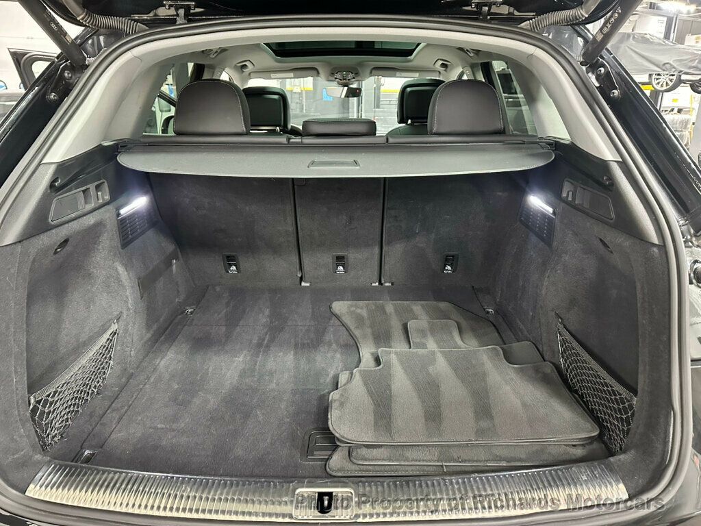 2023 Audi Q5 S line Premium Plus 45 TFSI quattro - Brilliant Black exterior view 18