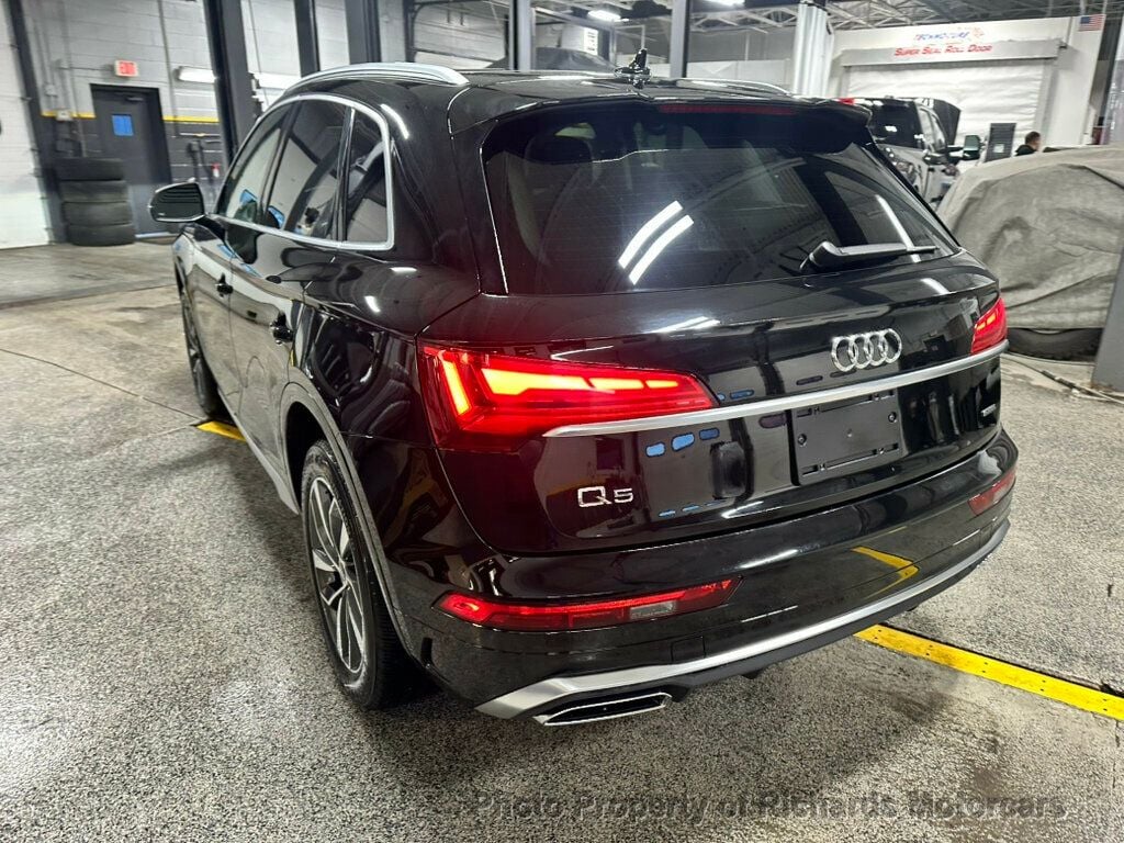 2023 Audi Q5 S line Premium Plus 45 TFSI quattro - Brilliant Black exterior view 5