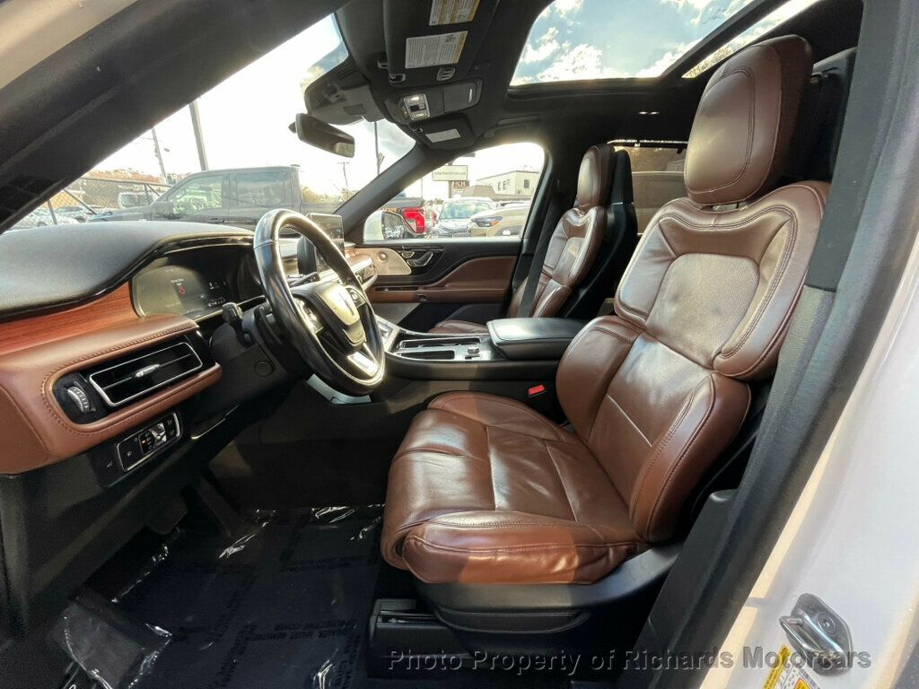 2021 Lincoln Aviator Reserve AWD - Pristine White exterior view 15