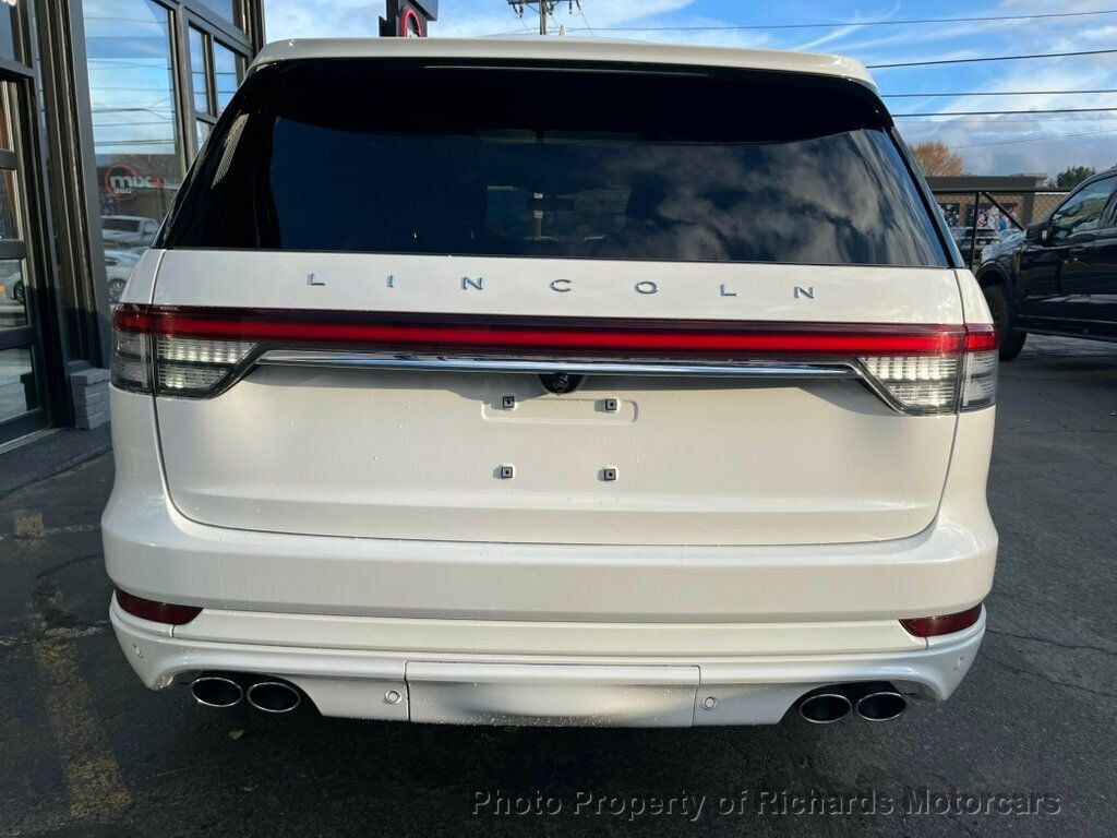 2021 Lincoln Aviator Reserve AWD - Pristine White exterior view 5