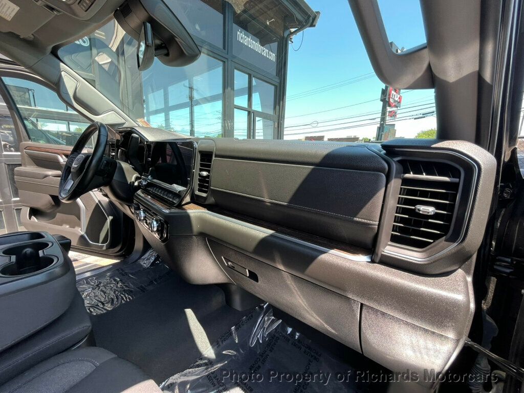 2023 GMC Sierra 1500 4WD Crew Cab 157